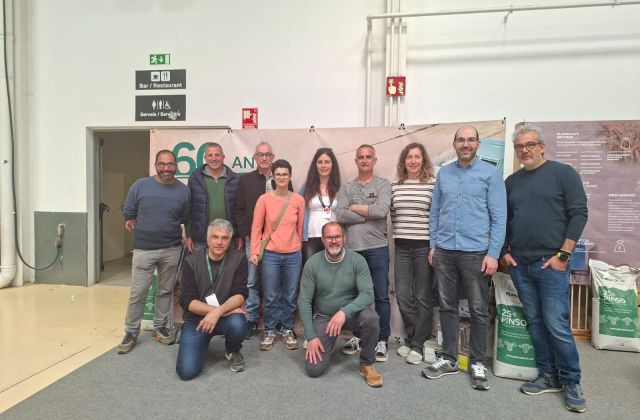 Celebrem_els_60_anys_de_la_Cooperativa_Plana_de_Vic_durant_el_Mercat_del_Ram_2026.JPG#joomlaImage://local-images/Celebrem_els_60_anys_de_la_Cooperativa_Plana_de_Vic_durant_el_Mercat_del_Ram_2026